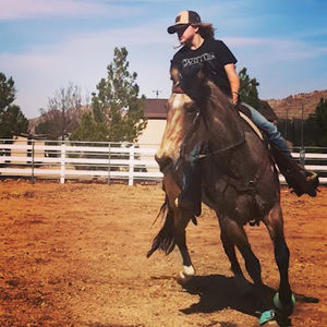 Meet your Posher, Caitlin